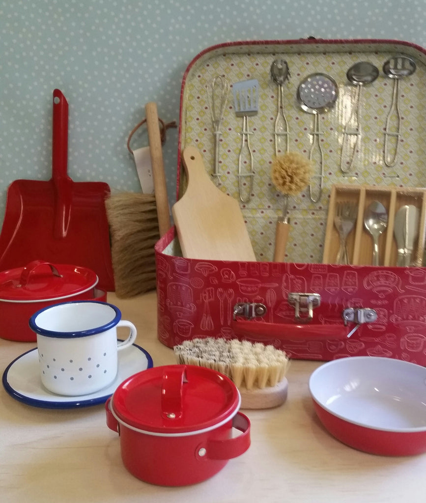 Glueckskaefer German Toys