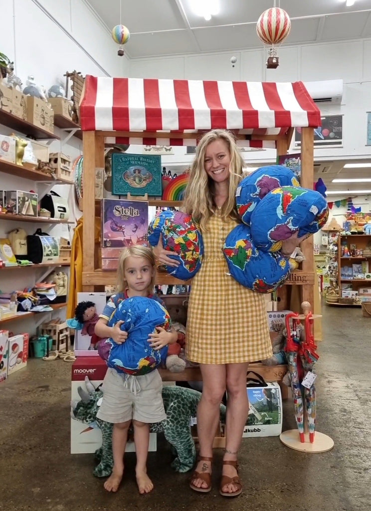 Hugg-A-Planet - Classic - World Globe Toy - Earth Toys