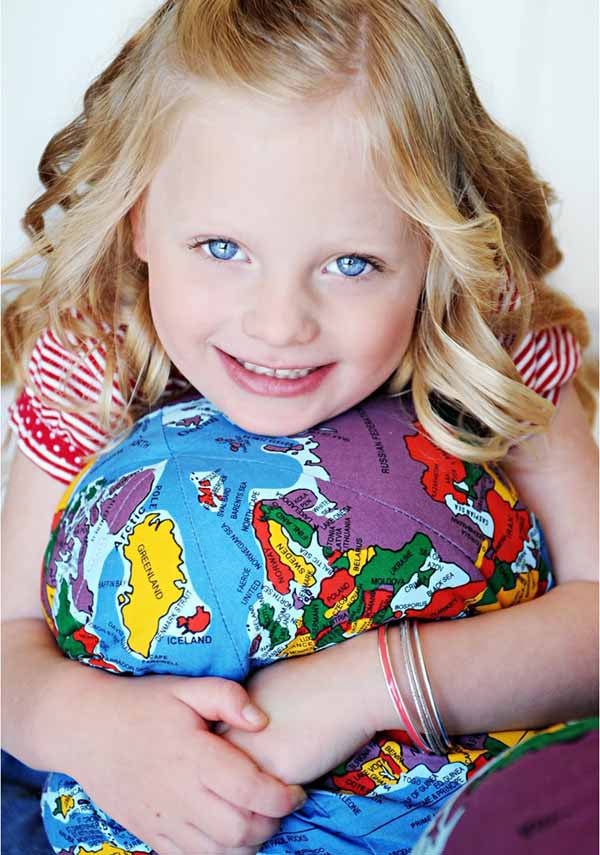 Hugg a Planet Classic - Earth Toys - 3
